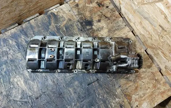 BMW 5 E39 Oil pump 1432728