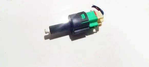 Citroen C-Crosser Brake pedal sensor switch