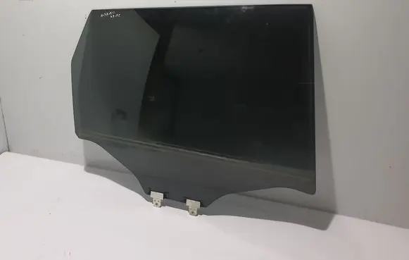 Nissan X-Trail T33 Rear door window glass 823006RA0C