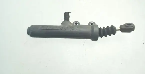 Mercedes-Benz C W202 Clutch master cylinder 2022900112