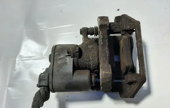 Rear brake caliper