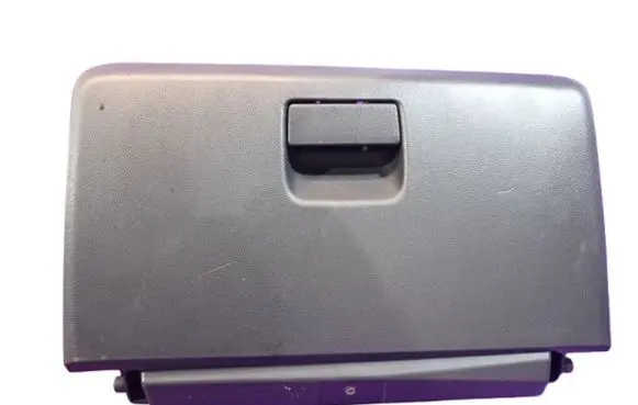 Suzuki Splash Glove box
