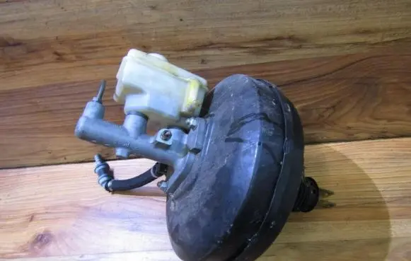 BMW 7 E38 Brake booster 34331161744