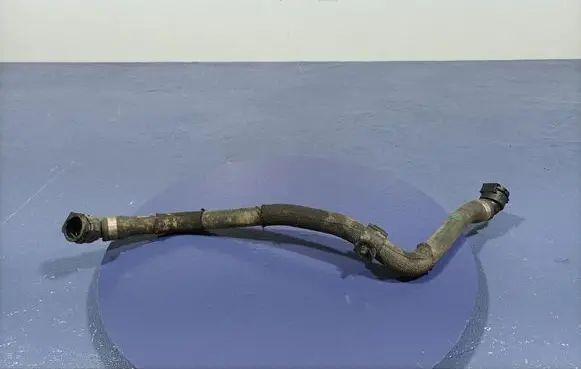BMW X7 G07 Engine coolant pipe/hose 8598055
