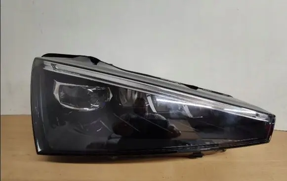 Skoda Scala Headlight/headlamp 657941016A
