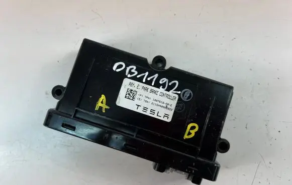 Tesla Model S Other control units/modules 100761800E