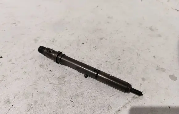 Audi A6 S6 C5 4B Fuel injector 059130201F