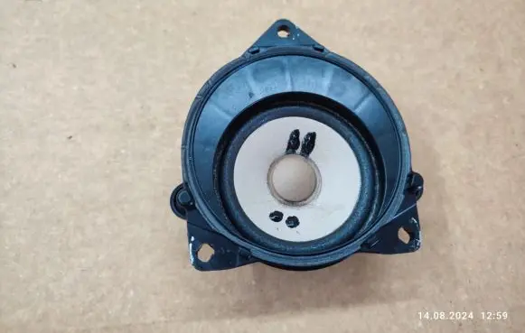 Mercedes-Benz S W221 Panel speaker A2218200002