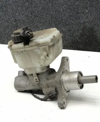 Skoda Octavia Mk2 (1Z) Master brake cylinder 1K1611301
