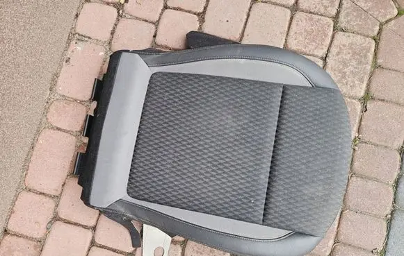Rear seat