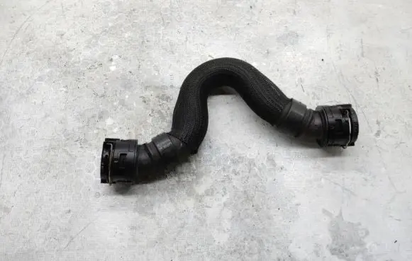 Opel Mokka B Engine coolant pipe/hose