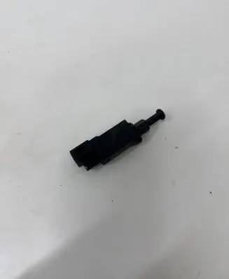 Audi A4 S4 B5 8D Brake pedal sensor switch 927189D
