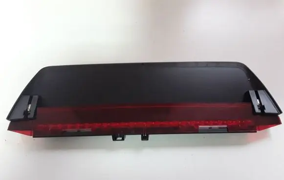 Volkswagen PASSAT B8 Third/center stoplight 3G5945087