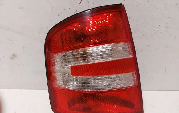 Skoda Fabia Mk1 (6Y) Rear/tail lights 6Y0945111 6Y9945111 8K9945095