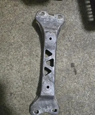 BMW 5 E34 Gearbox mounting bracket 1137184