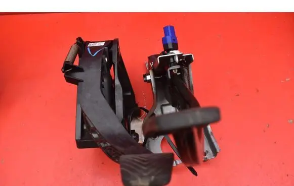 Hyundai Kona I Accelerator throttle pedal 32802BE100