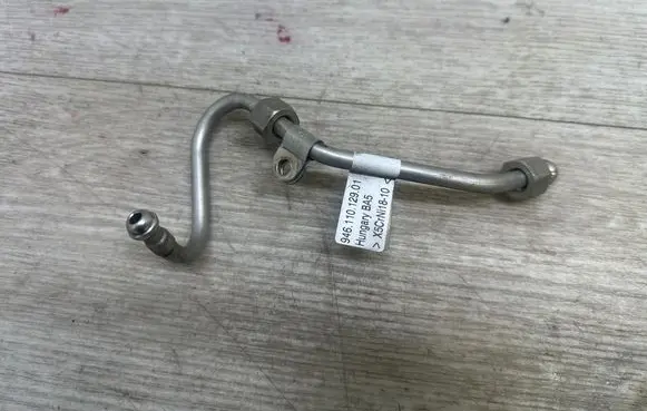 Porsche Macan (95B) Fuel main line pipe 94611012901 94611012902