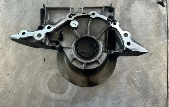 Renault Scenic III - Grand scenic III Timing chain cover 8200391938