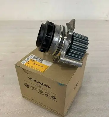 Volkswagen Scirocco Water pump 03L121011G