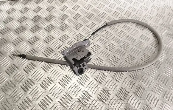 Loading door lock