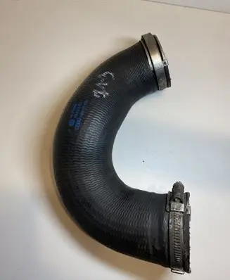 Audi Q7 4L Intercooler hose/pipe 7L6145972E