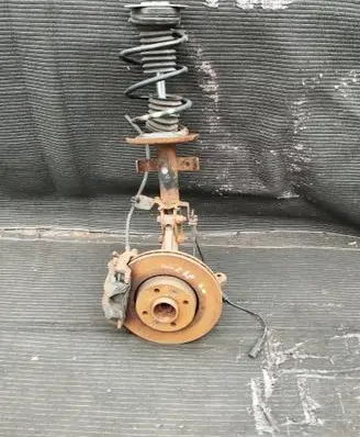 Renault Clio IV Front shock absorber with coil spring 410104961R