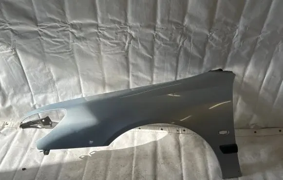 Peugeot 607 Fender