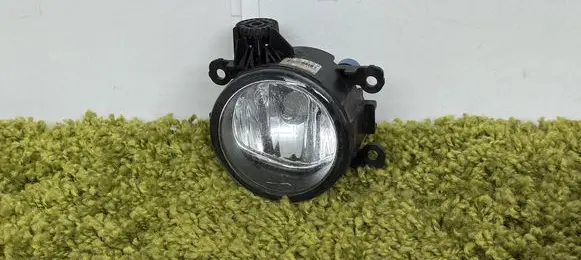 Renault Trafic III (X82) Front fog light 89208441 90012705