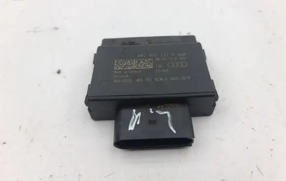 Audi A4 S4 B9 Fuel injection pump control unit/module 8W0906121B
