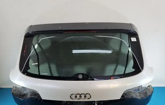 Tailgate/trunk/boot lid