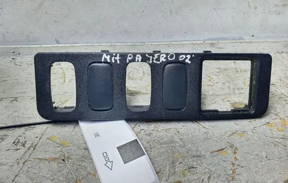 Mitsubishi Pajero Other dashboard part