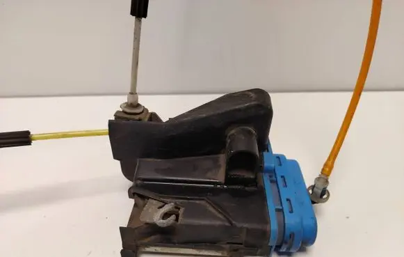 Audi A4 S4 B5 8D Rear door lock