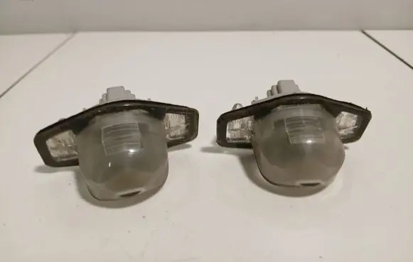 Honda CR-V Number plate light P7256