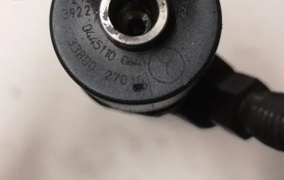Hyundai Tucson JM Fuel injector 0445110064