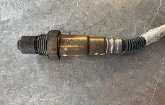 Nissan X-Trail T31 Lambda probe sensor 8200406337 0281004153 H8200406337