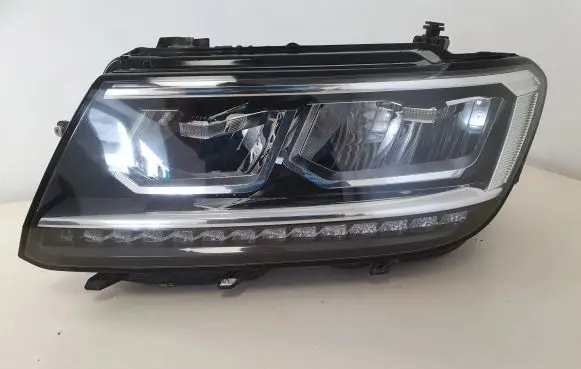 Volkswagen Tiguan Headlight/headlamp 5NB941035D
