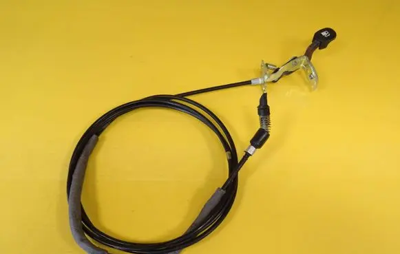 Hyundai Getz Fuel cap flap release cable 