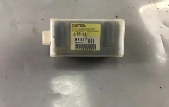 Mitsubishi Pajero Pinin Airbag deployment crash/impact sensor MR517089