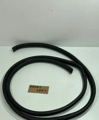 Hyundai i20 (PB PBT) Front door rubber seal
