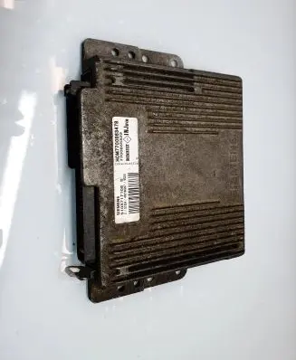 Renault Laguna I Engine control unit/module S103717108B 7700865822 HOM7700863478