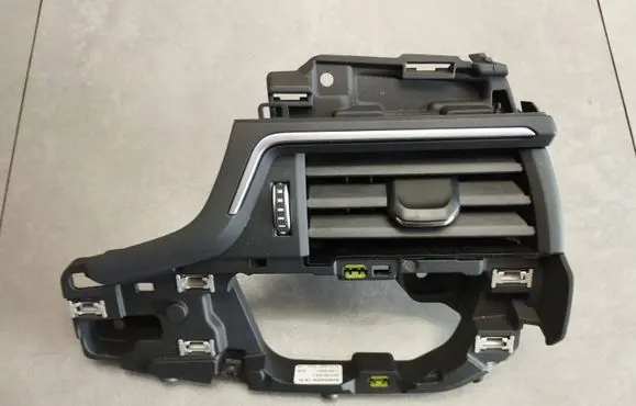 Audi A4 S4 B9 8W Dash center air vent grill 8W2820902C
