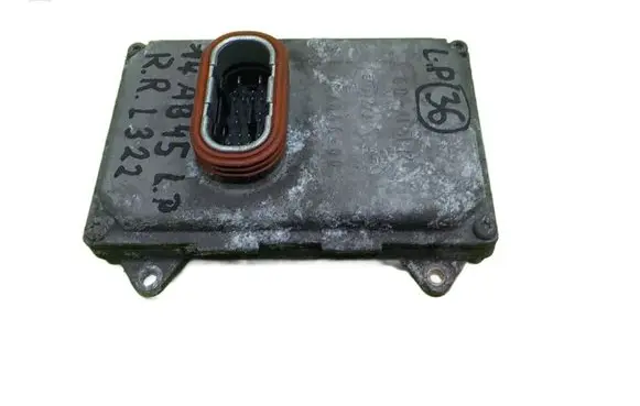 Land Rover Range Rover L322 LED ballast control module YWC500440