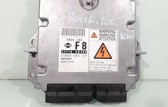 Nissan X-Trail T30 Engine control unit/module 23710EQ405 2758003802