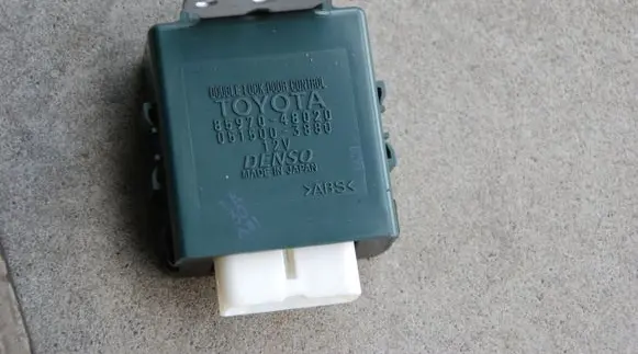 Door central lock control unit/module