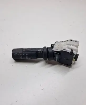 Nissan Qashqai Indicator stalk NILES14425