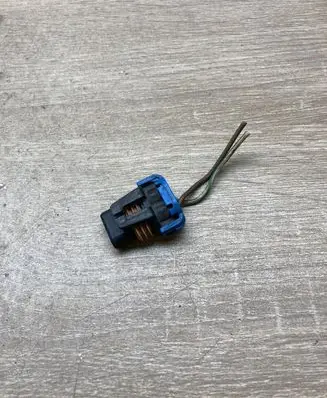 BMW 5 E39 Plug wire 1382189