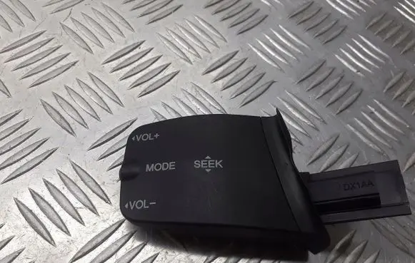 Ford Focus Multifunctional control switch/knob 3M5T-14K147
