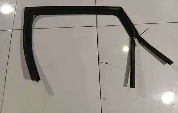 Citroen C4 I Picasso Rubber seal rear door 