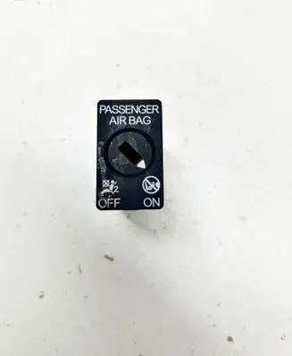 Volkswagen Golf VII Passenger airbag on/off switch 5C5919237 A33815