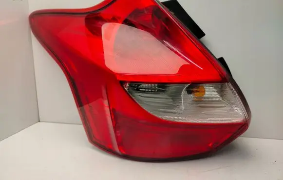 Ford Focus Rear/tail lights BM5113405A